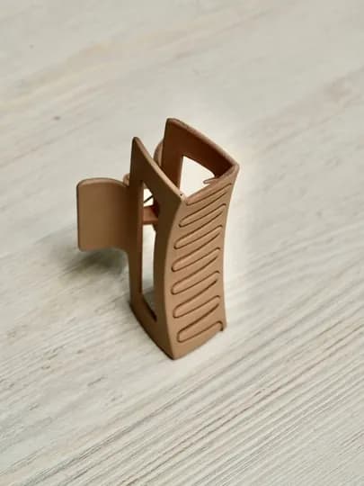 Заколка-крабик для волос, 8.5 см, матовая, пластиковая, универсальная — TISTORE-ZAKOLKA-КОРИЧН