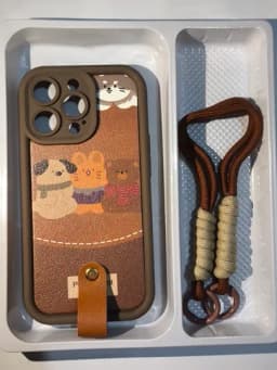 IPhone чехол — TREN1D-IPH1316PRO1MAX-КАРМЛН-IP15P